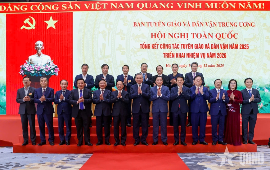 Tổng Bí thư Tô Lâm: Xây dựng đội ngũ cán bộ tuyên giáo, dân vận hội tụ đủ “tâm trong - trí sáng - bút sắc”