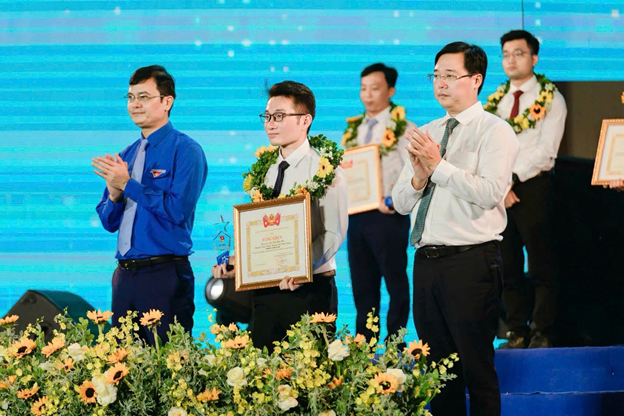 Người trẻ Viettel Solutions và cú hích từ văn hóa 