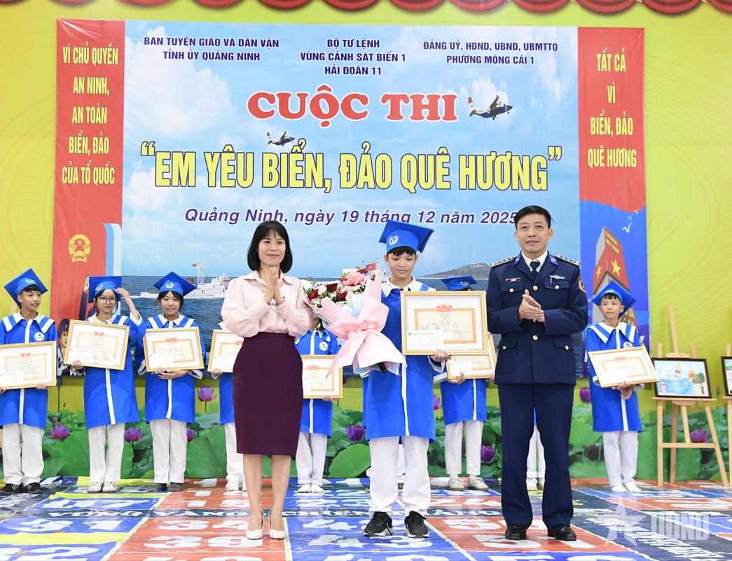 Hải đoàn 11 tổ chức cuộc thi “Em yêu biển đảo quê hương” tại phường Móng Cái (Quảng Ninh)