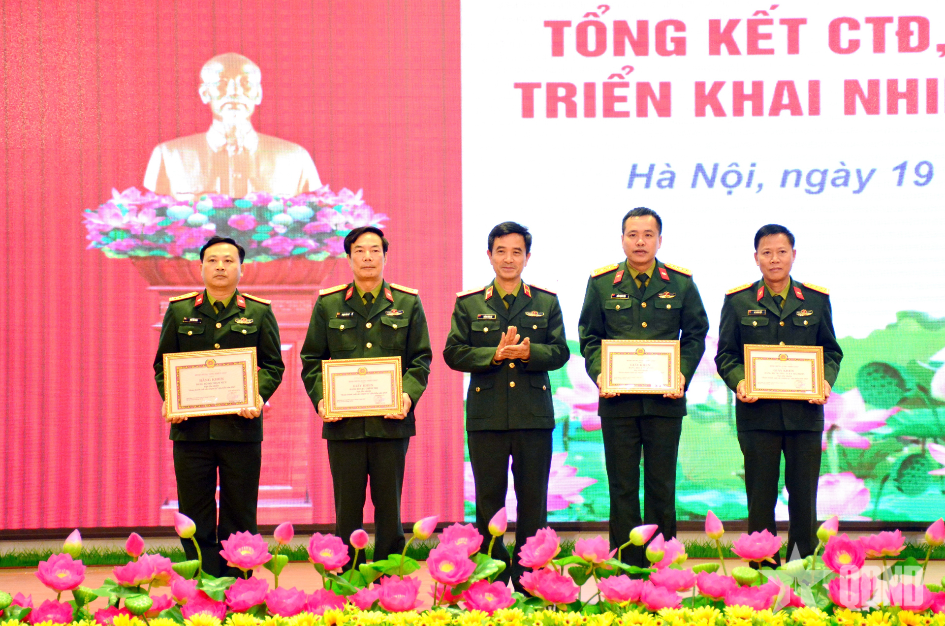 Binh chủng Tăng thiết giáp tổng kết công tác Đảng, công tác chính trị năm 2025