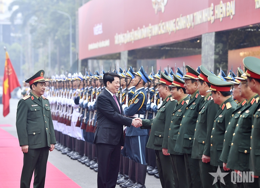 Bản tin thời sự tổng hợp tuần: Nâng cao sức mạnh chiến đấu của toàn quân

