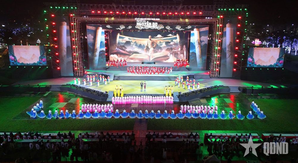 Hà Tĩnh kỷ niệm 260 năm ngày sinh Đại thi hào Nguyễn Du