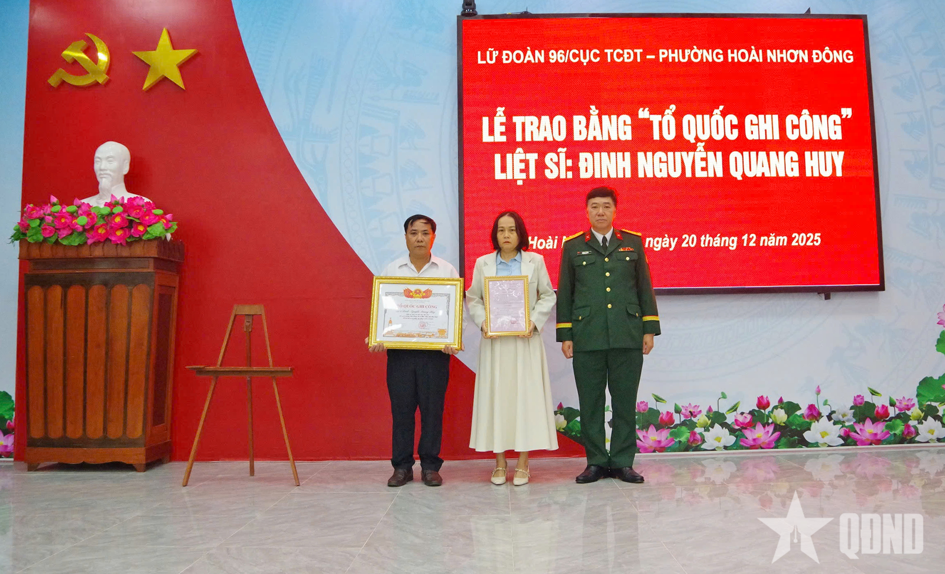 Trao Bằng Tổ quốc ghi công liệt sĩ Đinh Nguyễn Quang Huy