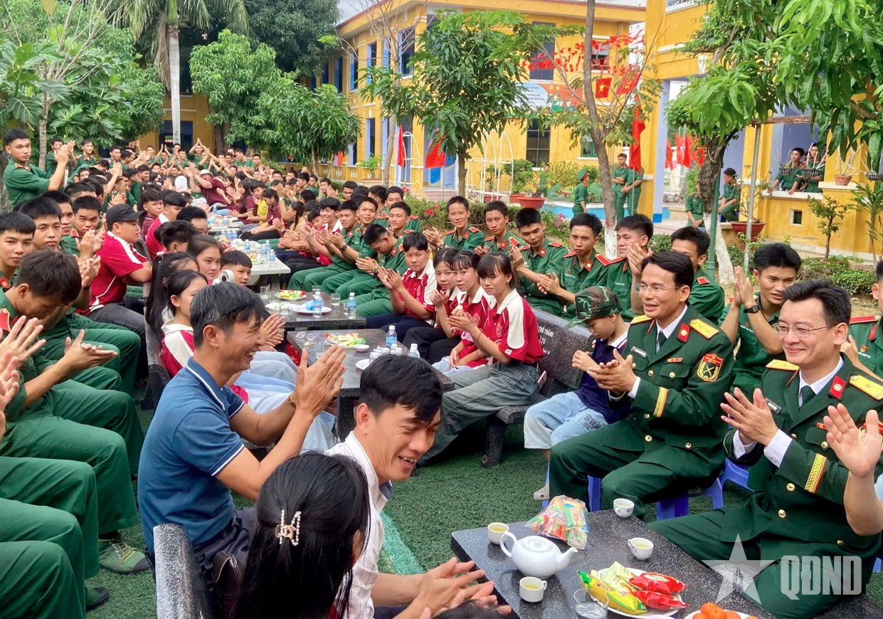 Trường Sĩ quan Thông tin: Sôi nổi các hoạt động chào mừng kỷ niệm 81 năm Ngày thành lập Quân đội nhân dân Việt Nam