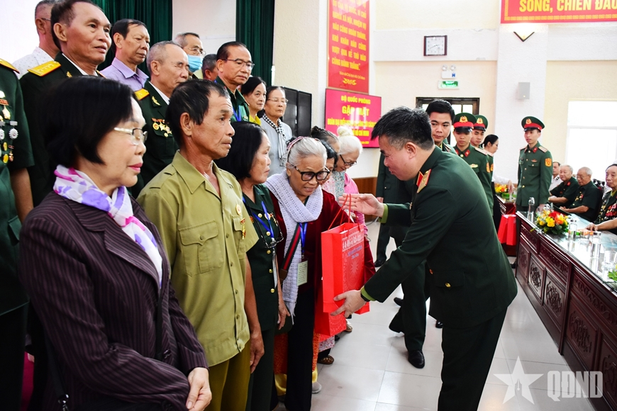 Từ nay đến năm 2027 phải giải quyết căn bản những tồn đọng về người có công và liệt sĩ