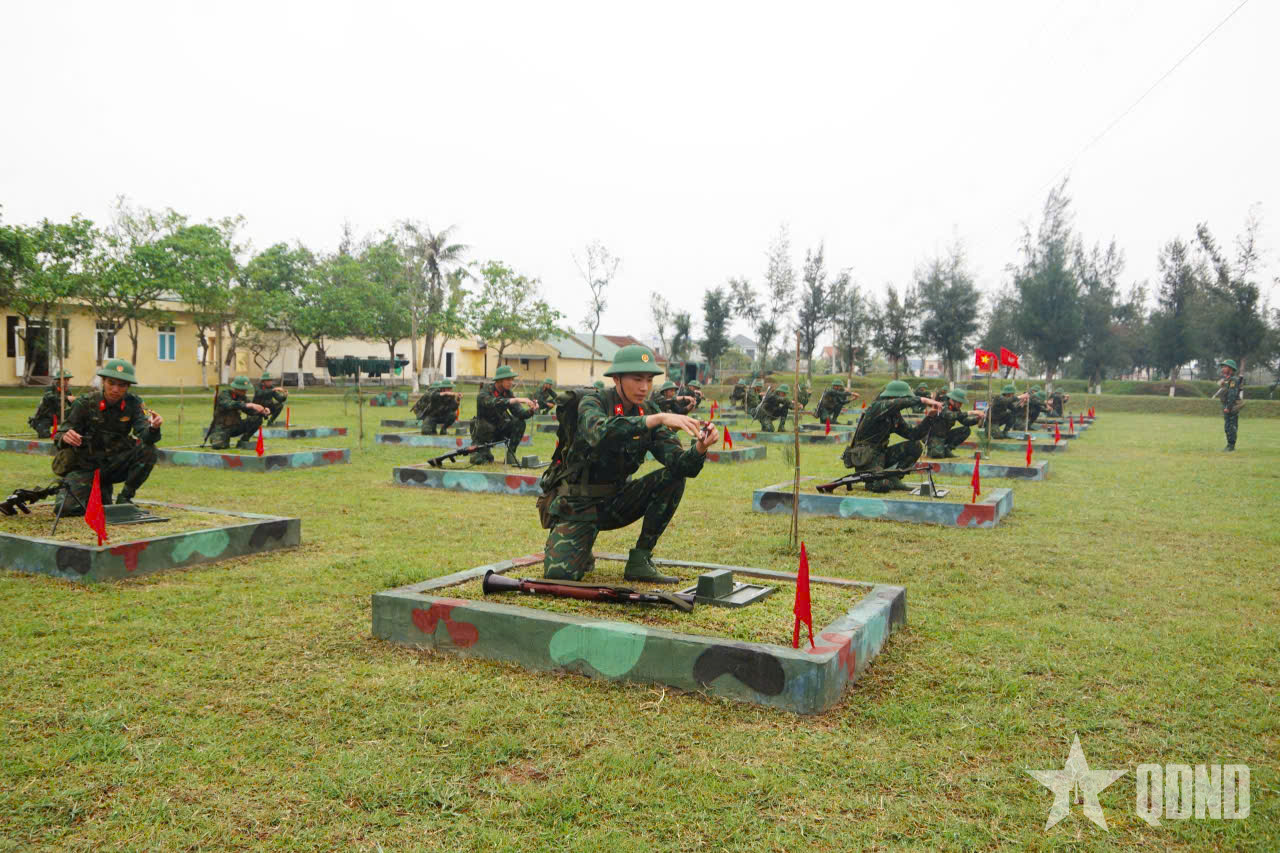 Trung đoàn 8: Mỗi giờ huấn luyện là một giờ thi đua