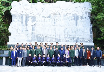 View - 	Đại tướng Nguyễn Trọng Nghĩa chủ trì các hoạt động tại tỉnh Cao Bằng