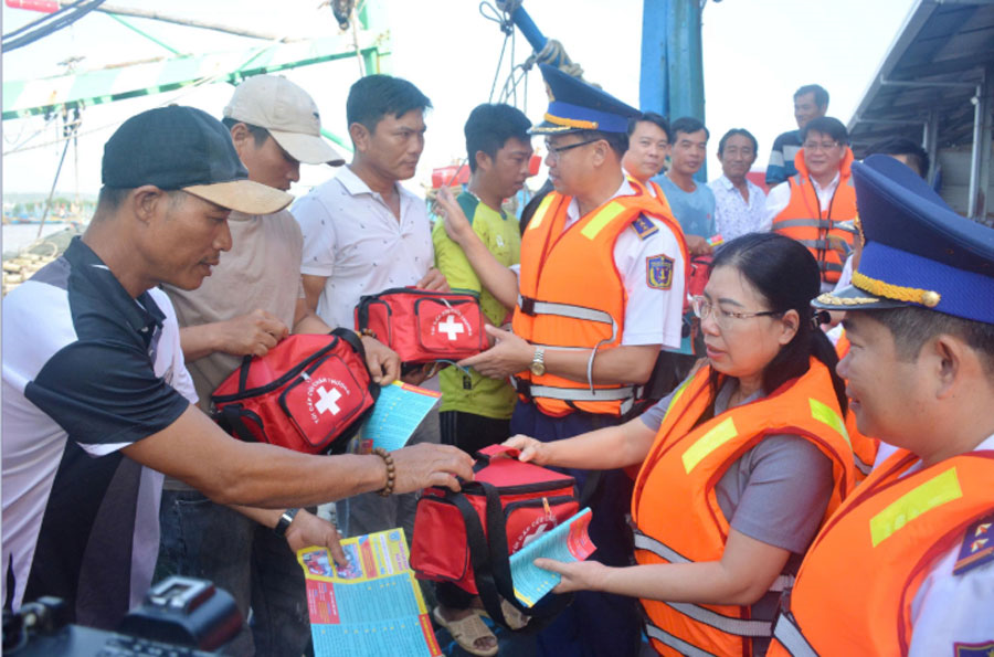 Bình yên biển, đảo quê hương: Triển khai đồng bộ các giải pháp chống IUU