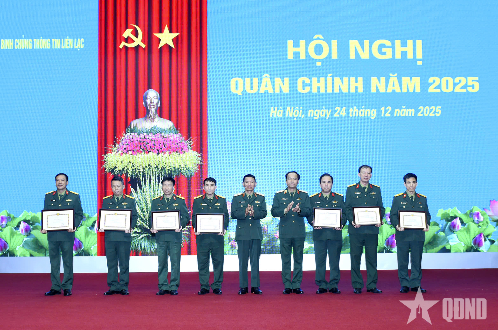 Binh chủng Thông tin liên lạc: Chú trọng phát triển hiện đại hóa hệ thống thông tin liên lạc

