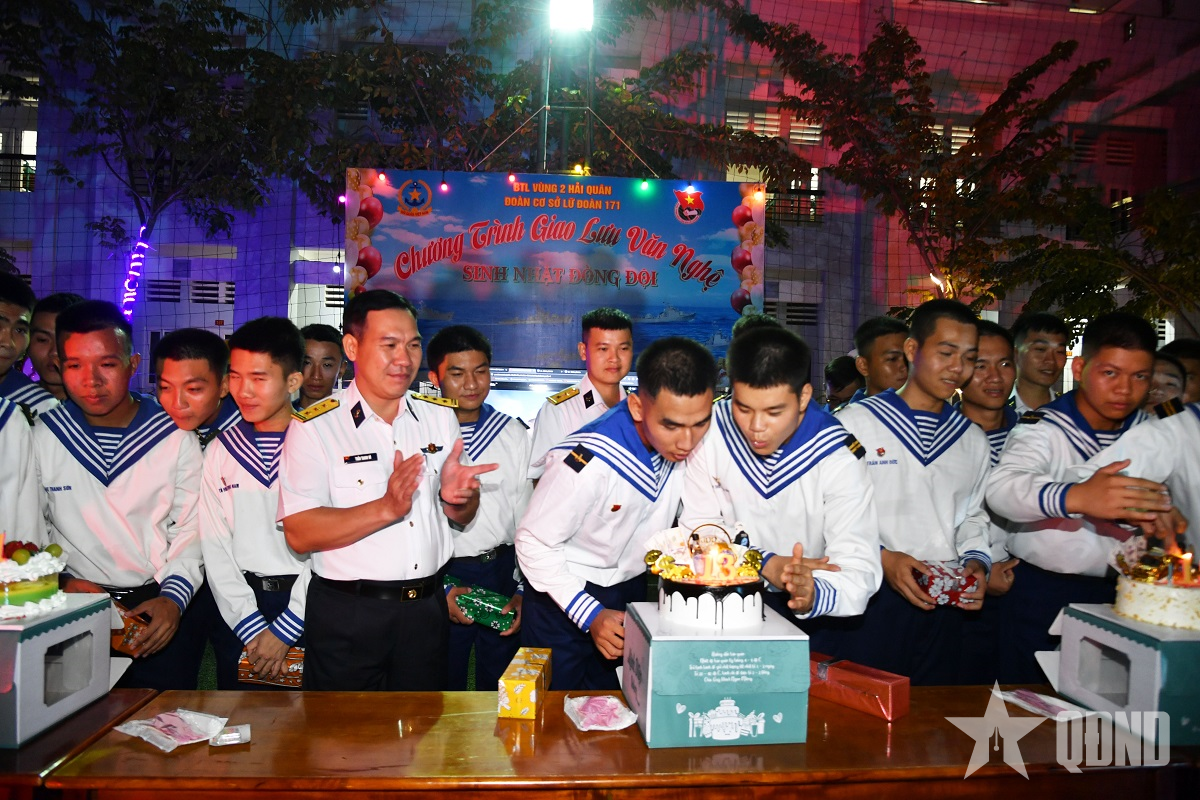 Ấm áp tình đồng đội