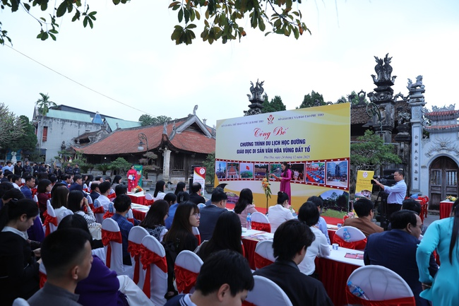 Giáo dục di sản văn hóa vùng đất Tổ