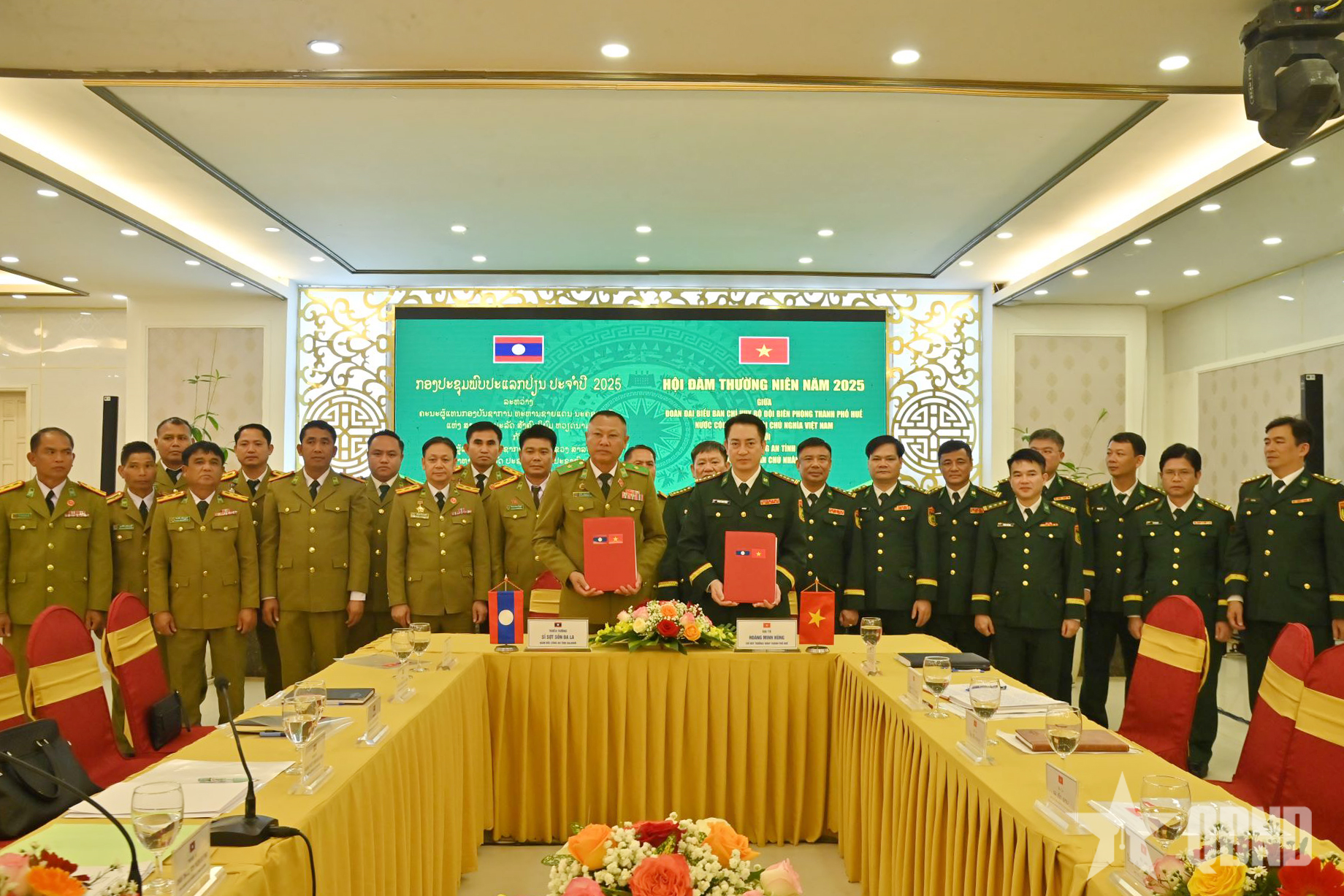 Bộ đội Biên phòng TP Huế hội đàm thường niên với Công an tỉnh Salavan (Lào)