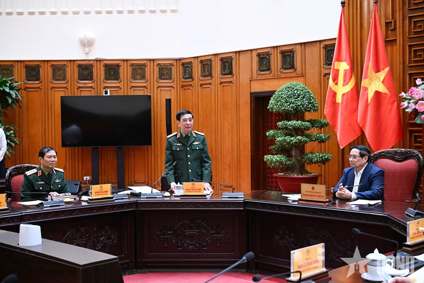 Thủ tướng Phạm Minh Chính làm việc với Bộ Quốc phòng về phát triển công nghiệp quốc phòng