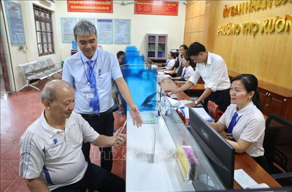 Tiêu chuẩn chức danh công chức lãnh đạo, quản lý trong cơ quan hành chính nhà nước