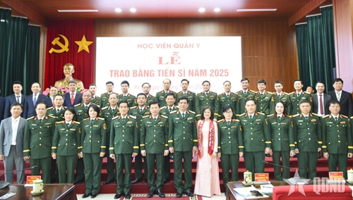 Học viện Quân y trao bằng tiến sĩ cho 30 nghiên cứu sinh đã bảo vệ thành công luận án
