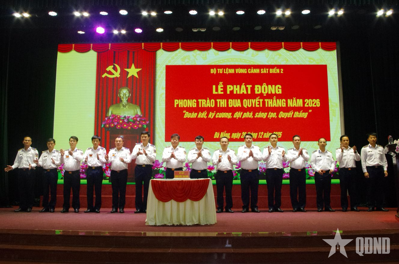  Bộ tư lệnh Vùng Cảnh sát biển 2 thi đua hoàn thành 2 nhiệm vụ trọng tâm: Đấu tranh bảo vệ chủ quyền, phòng chống IUU