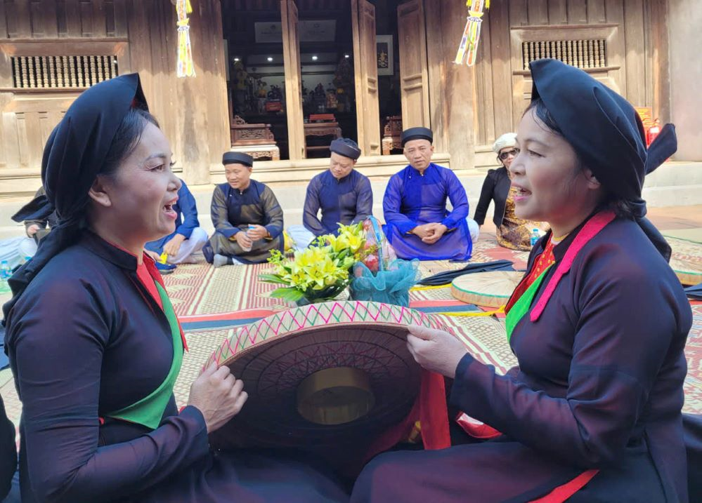 Một ngày du ca quan họ tại chùa Bút Tháp