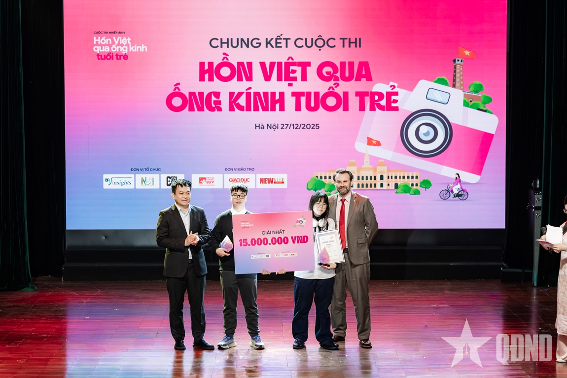 Học sinh kể chuyện trưởng thành bằng nhiếp ảnh qua Hồn Việt 2025