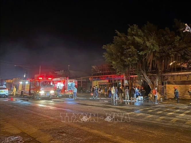 Đắk Lắk: Hỏa hoạn lúc rạng sáng khiến 4 người trong một gia đình tử vong