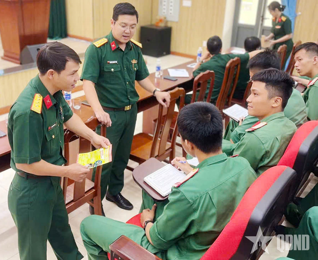 Tổng công ty Thái Sơn phối hợp tư vấn nghề cho chiến sĩ chuẩn bị xuất ngũ