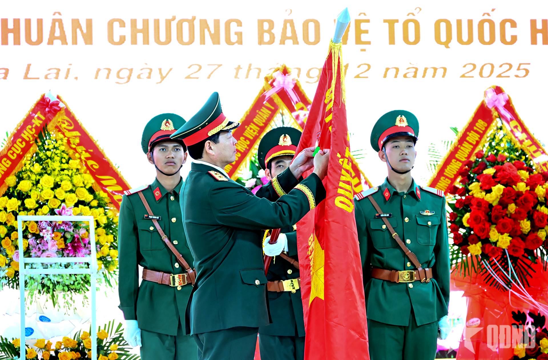 Bệnh viện Quân y 211: Đón nhận Huân chương Bảo vệ Tổ quốc hạng Ba