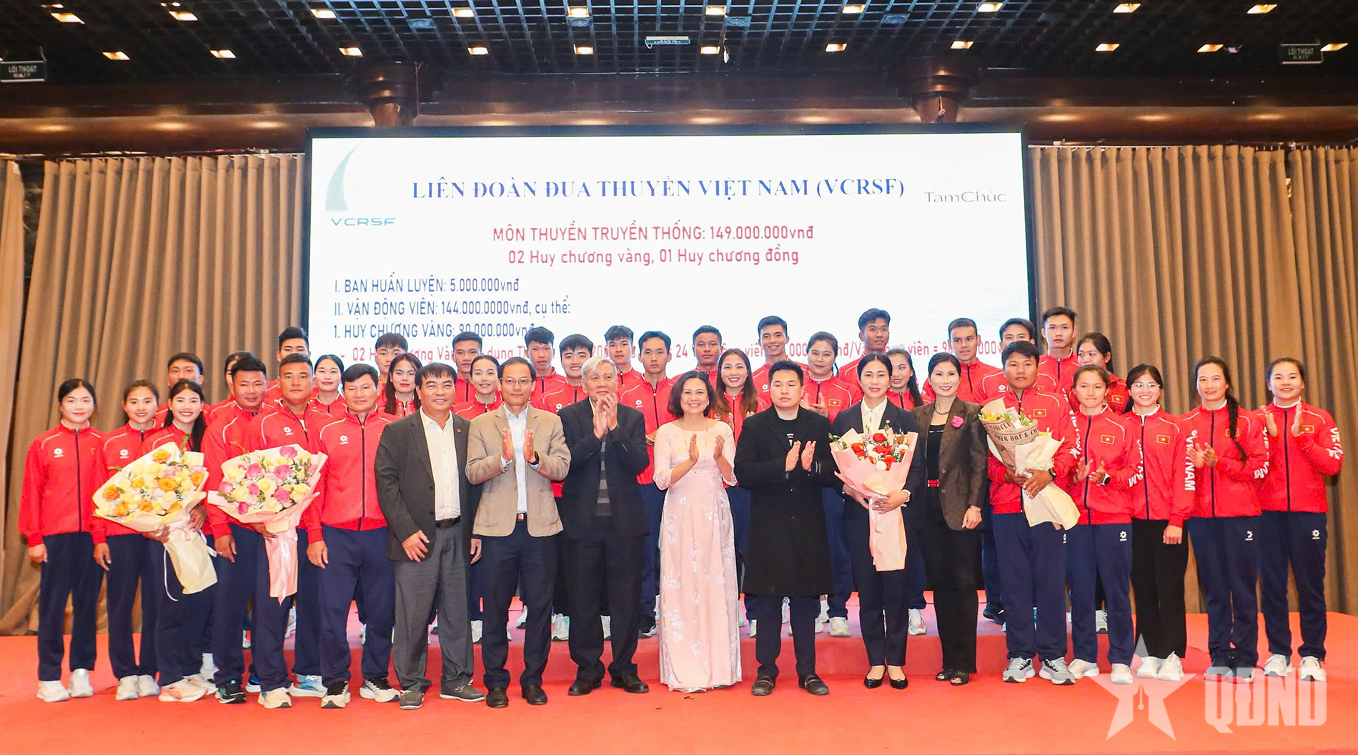 SEA Games 33: Đua thuyền Việt Nam nhận thưởng lớn

