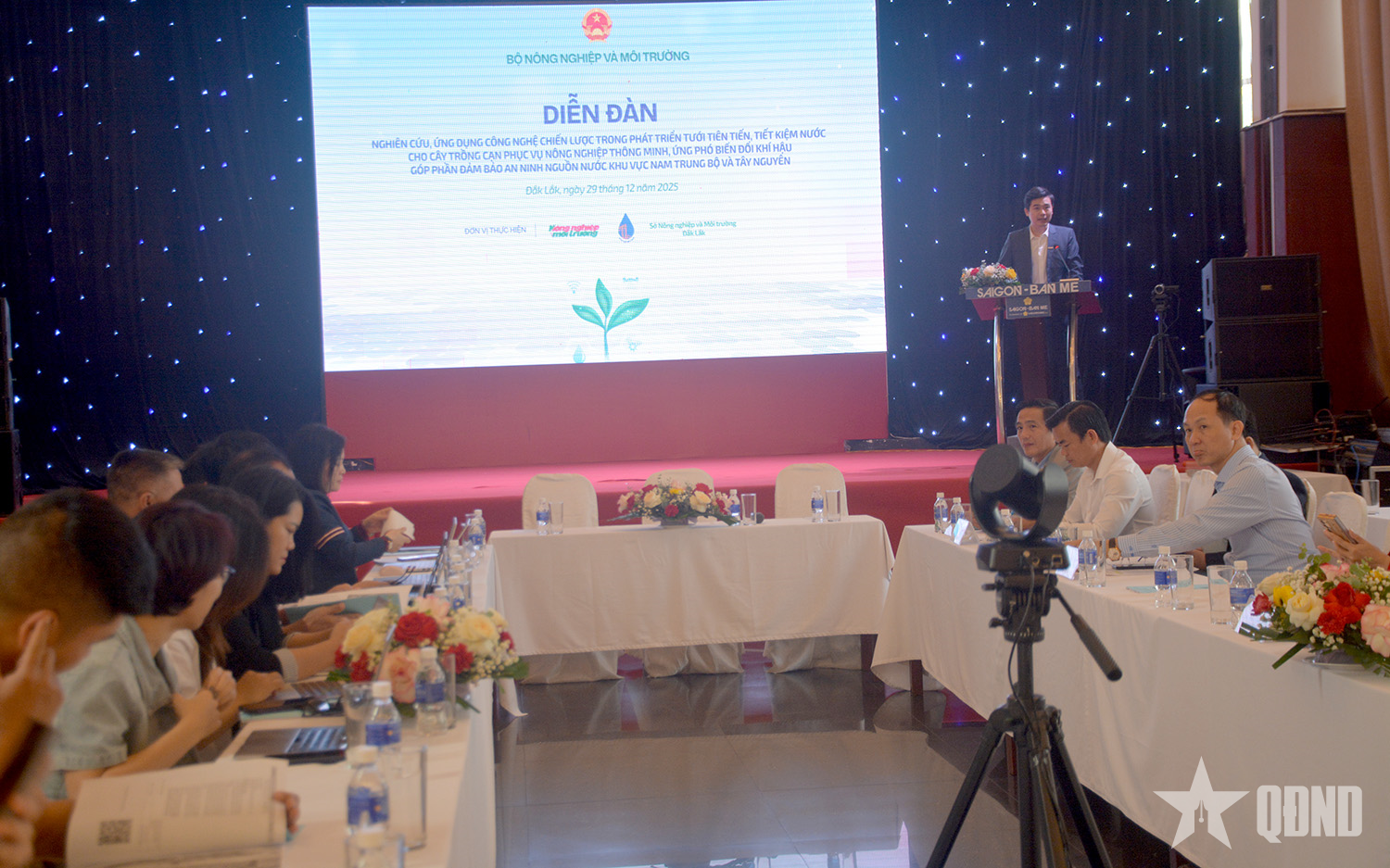 Công nghệ tưới càng thông minh sản xuất nông nghiệp càng bền vững