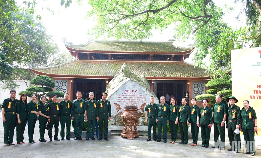 Tăng mức trợ cấp hằng tháng đối với thanh niên xung phong