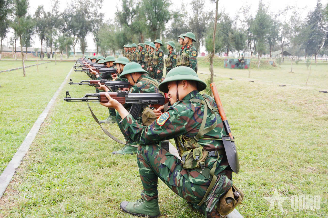 Vững vàng trong huấn luyện, sẵn sàng chiến đấu