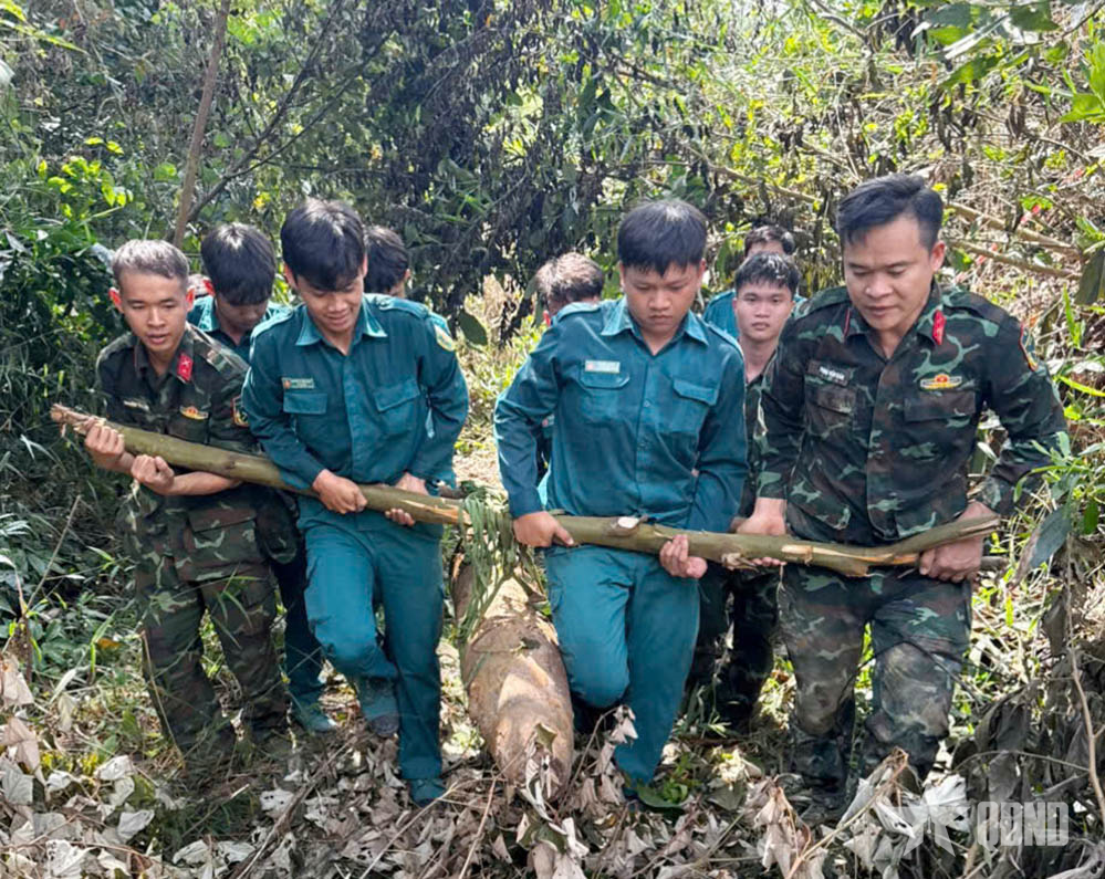 Tích cực rà phá bom mìn, bảo vệ an toàn cho nhân dân
