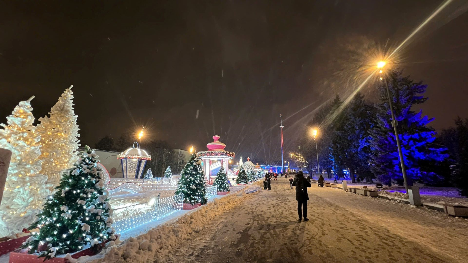 Moscow vào năm mới Tuyết trắng và ký ức tuổi xanh