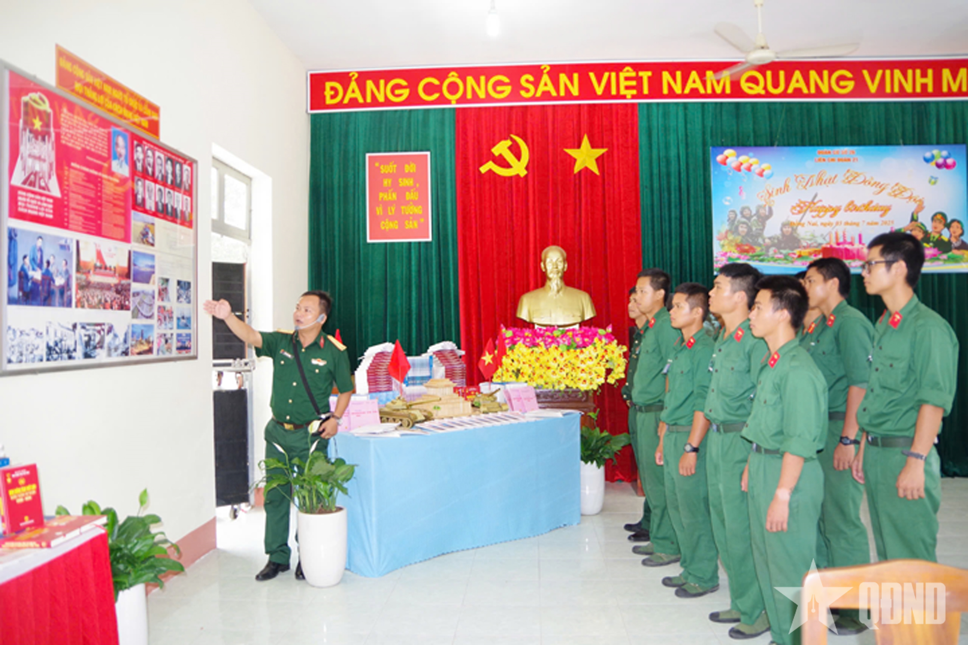 Phòng Hồ Chí Minh - Hun đúc bản lĩnh chính trị cho Bộ đội Tăng thiết giáp