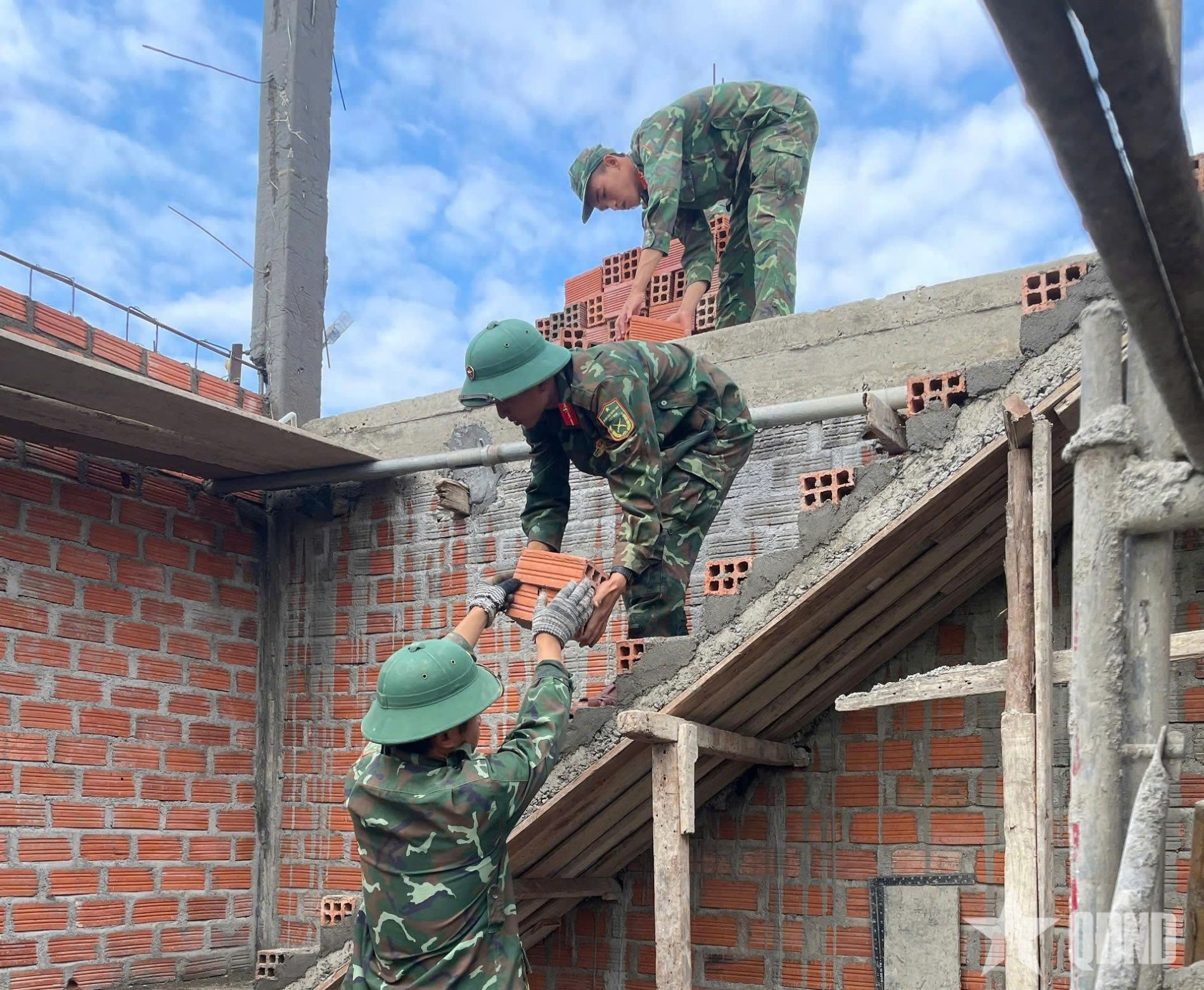 Lữ đoàn Phòng hóa 88 (Binh chủng Hóa học) đẩy nhanh tiến độ “Chiến dịch Quang Trung”