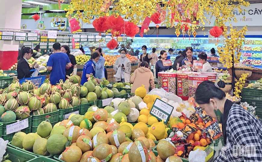 TP Hồ Chí Minh: Thị trường mua sắm hàng hóa Tết Dương lịch sôi động