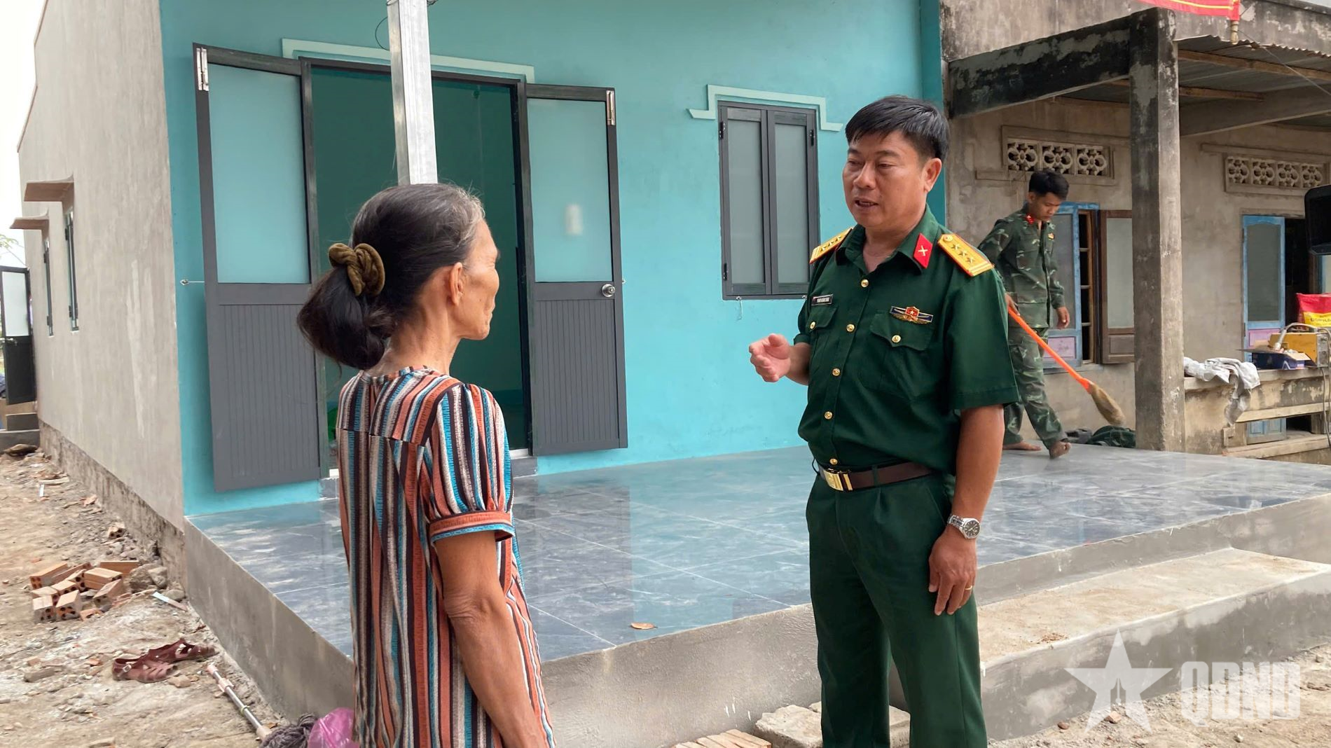 Bàn giao nhà cho người dân trong khuôn khổ “Chiến dịch Quang Trung” tại Lâm Đồng