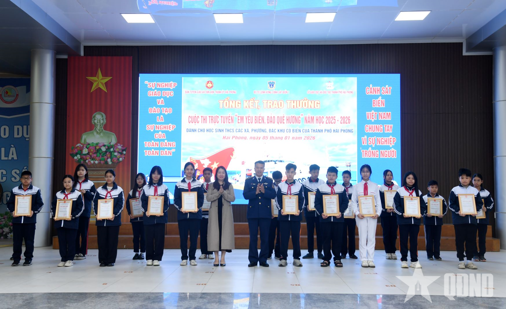 Trao thưởng cuộc thi trực tuyến “Em yêu biển, đảo quê hương” tại Hải Phòng

