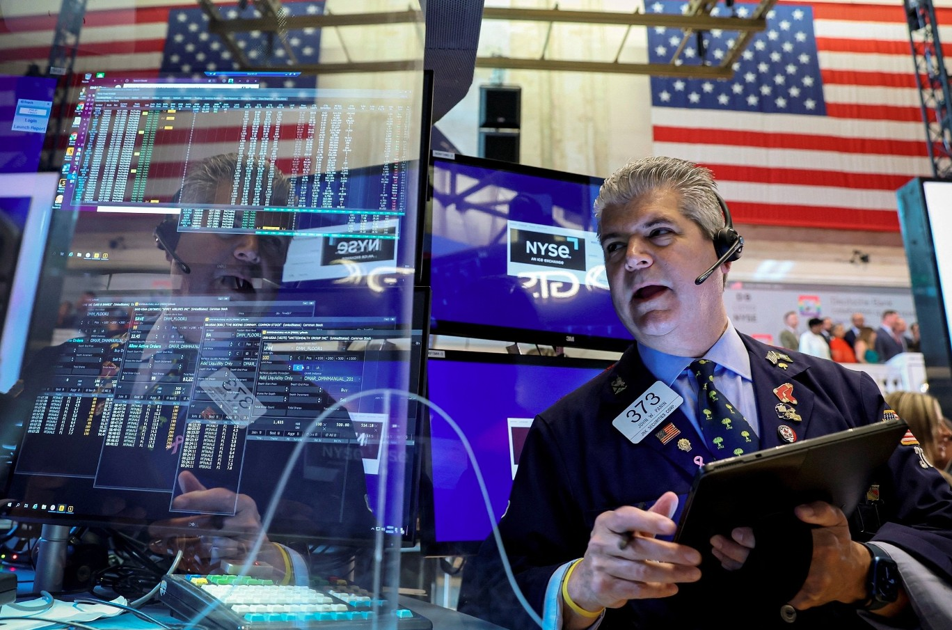 Chứng khoán Mỹ ngập sắc xanh