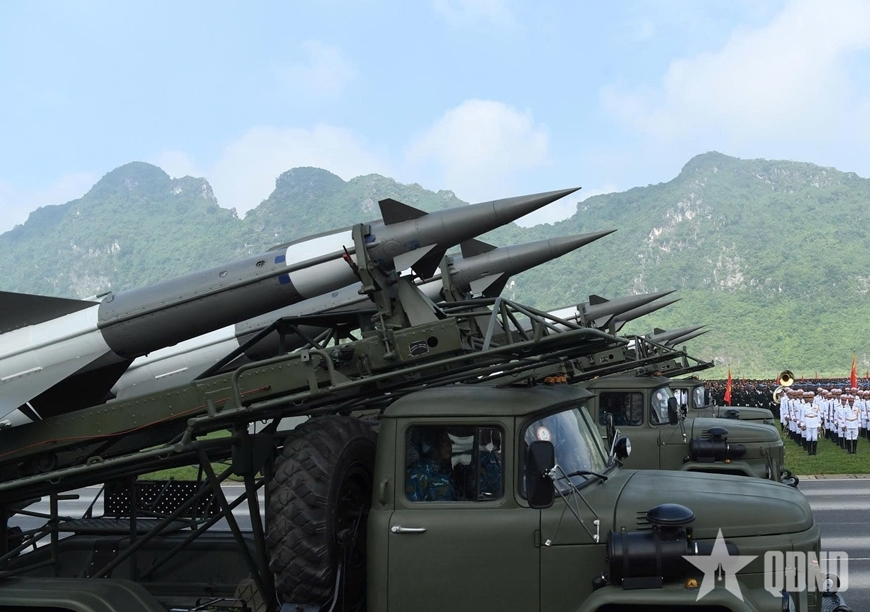 Truy%u1EC1n th%u1ED1ng cách m%u1EA1ng là n%u1EC1n móng tinh th%u1EA7n c%u1EE7a s%u1EE9c m%u1EA1nh v%u0169 trang