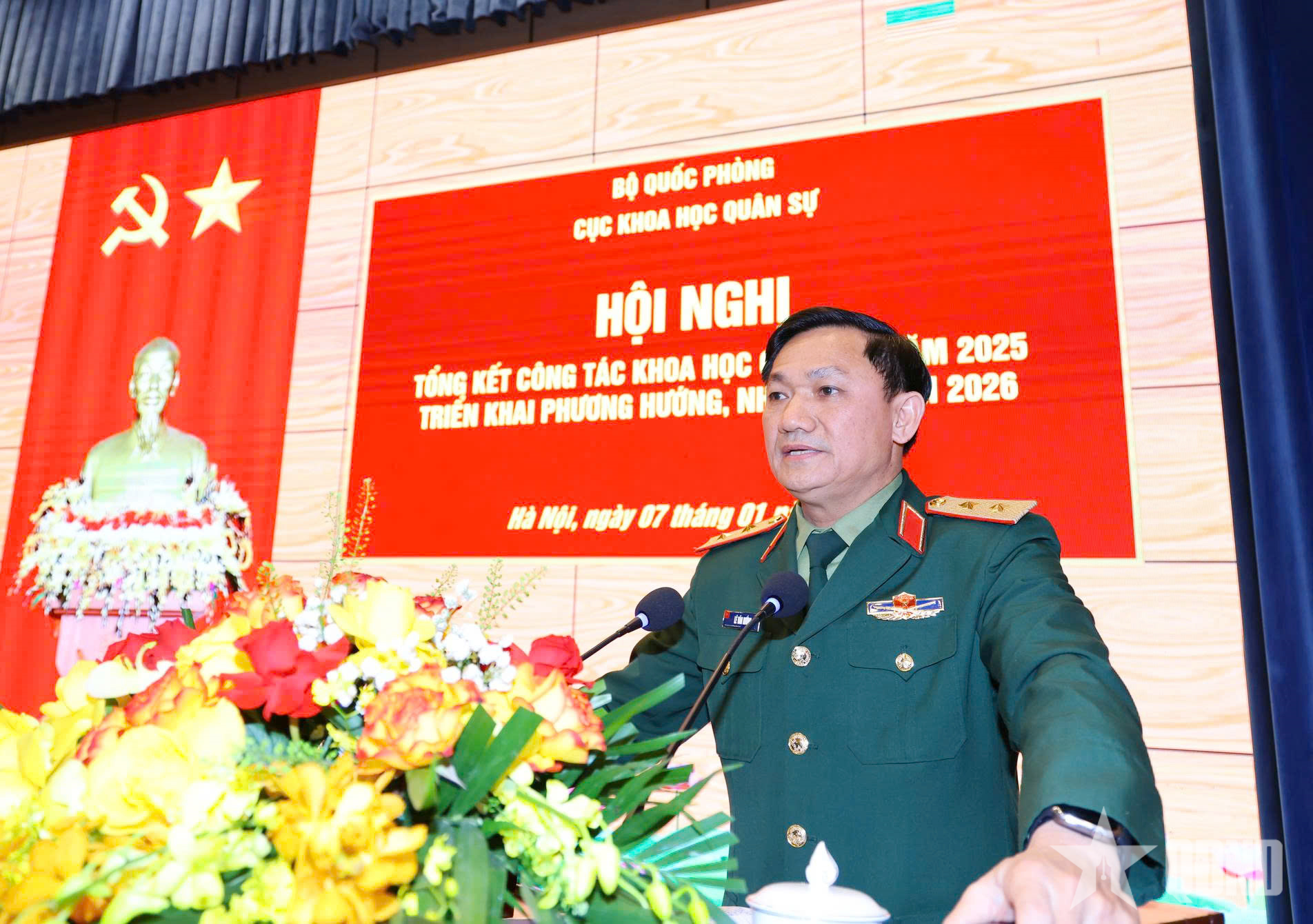 Phát triển vũ khí, trang bị kỹ thuật có ý nghĩa chiến lược