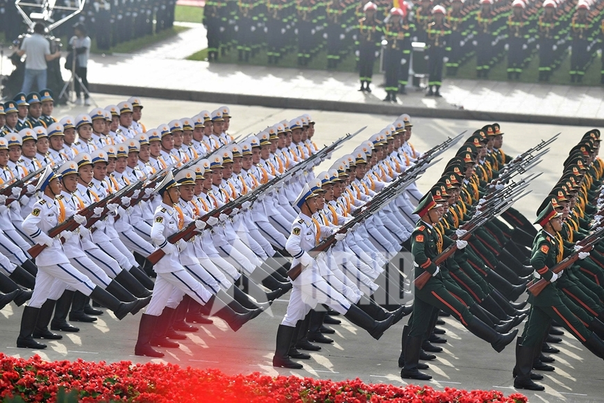 Đề xuất sửa đổi chế độ tiền lương của cán bộ, công chức, viên chức, lực lượng vũ trang