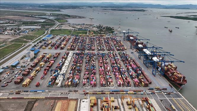 Chuyên gia Malaysia: Mục tiêu tăng trưởng 8% của Việt Nam là kết quả của chiến lược định vị kinh tế bài bản