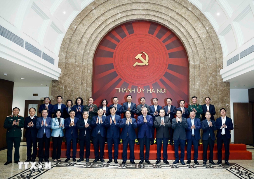 Tổng B&iacute; thư T&ocirc; L&acirc;m l&agrave;m việc với Ban Thường vụ Th&agrave;nh ủy H&agrave; Nội
