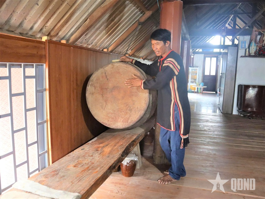 Người giữ báu vật của buôn làng M’nông