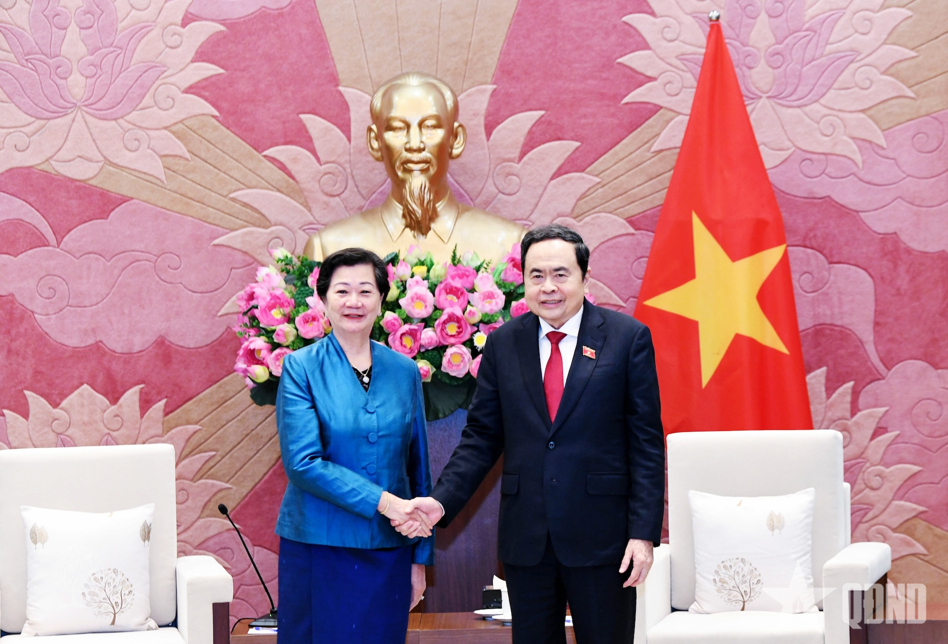 Chủ tịch Quốc hội tiếp các Đại sứ đến chào từ biệt kết thúc nhiệm kỳ