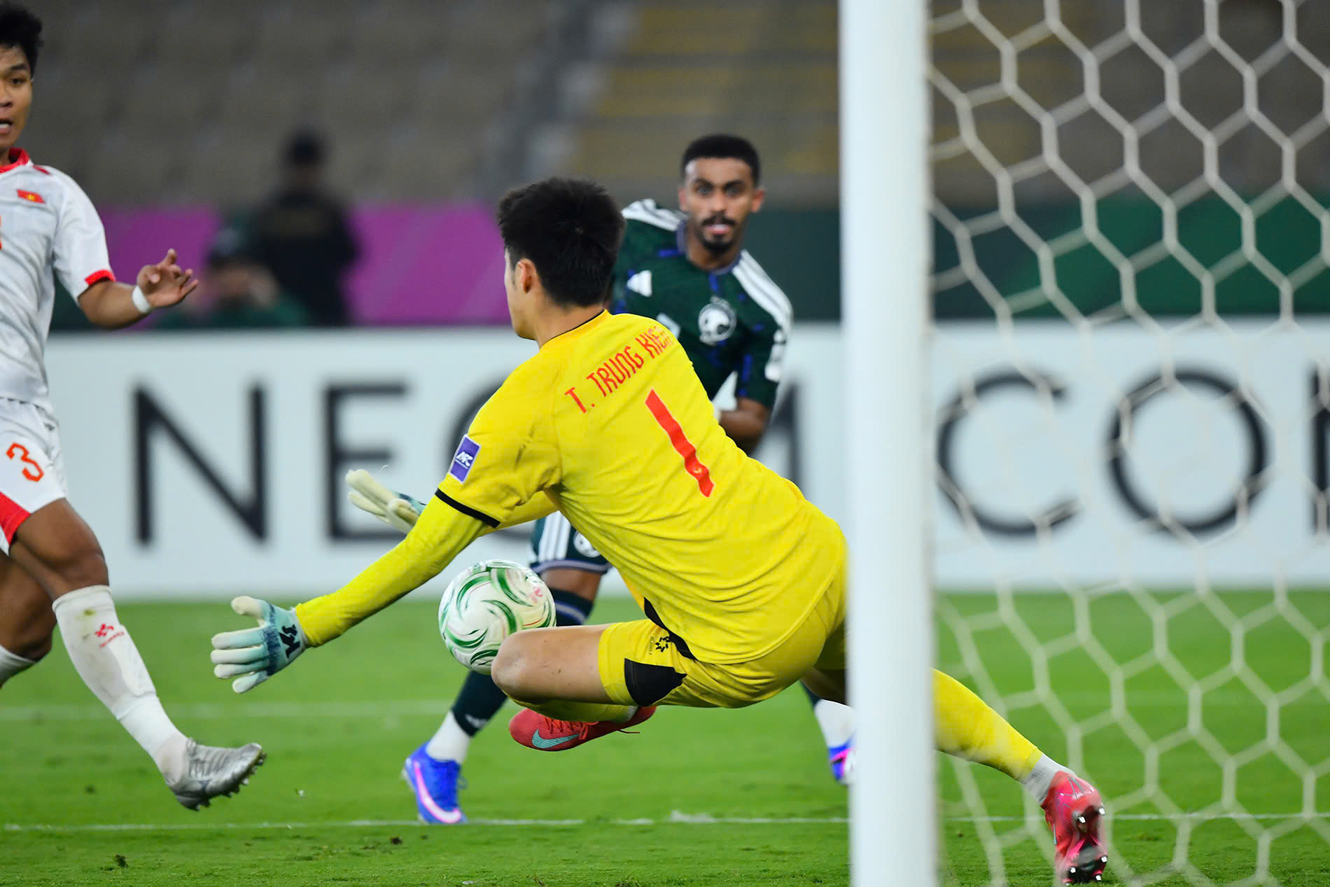 Thủ môn Trần Trung Kiên - người giữ niềm tin ở U23 Việt Nam

