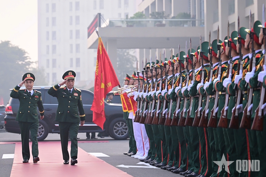 Đại tướng Phan Văn Giang dự lễ kỷ niệm 50 năm Ng&agrave;y truyền thống của Trường Sĩ quan Ch&iacute;nh trị