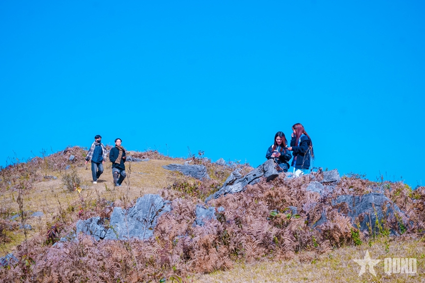 Sơn Vĩ – Vẻ đẹp bình yên nơi phên giậu Tổ quốc