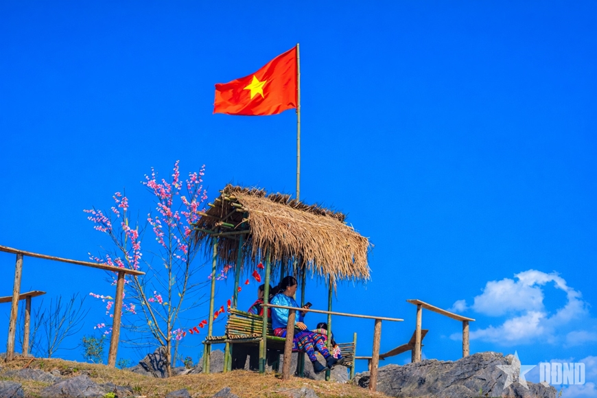 Sơn Vĩ – Vẻ đẹp bình yên nơi phên giậu Tổ quốc