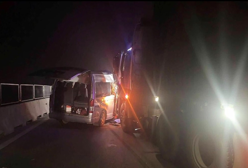 Xe khách gặp nạn trên cao tốc Pháp Vân - Nghi Sơn, 4 người tử vong