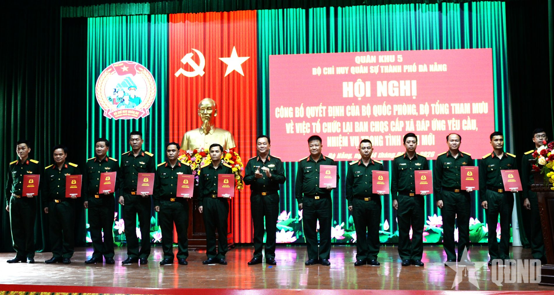 Đảng ủy, Bộ CHQS TP Đà Nẵng trao quyết định bổ nhiệm 93 chỉ huy trưởng Ban CHQS cấp xã